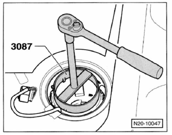 Kraftstoffpumpe/tankgeber aus- und einbauen